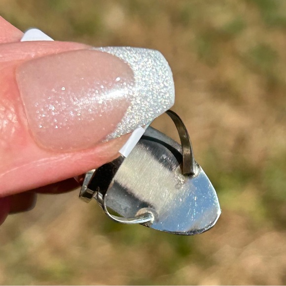 Navajo Made Sterling Silver Queen Conch Shadow Box Ring - Picture 6 of 13